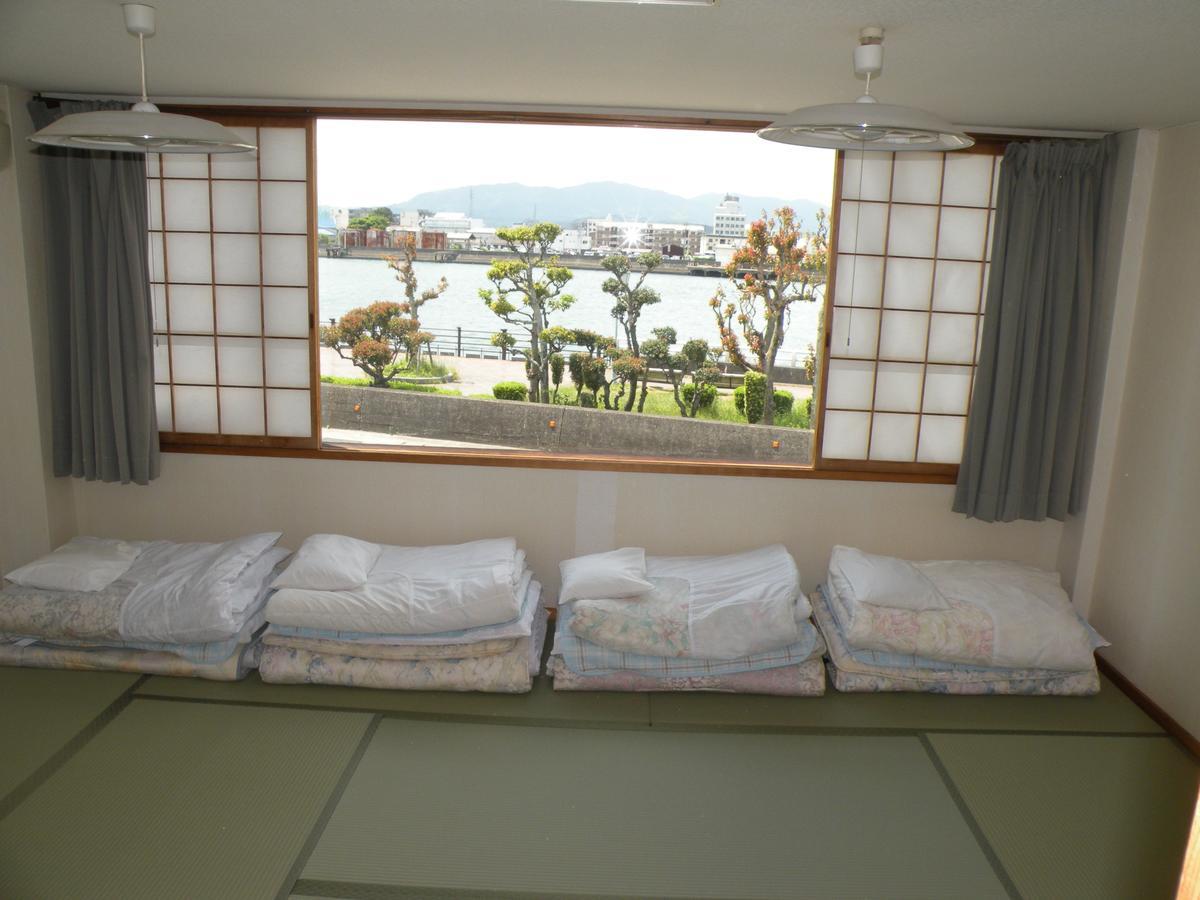 Business Hotel Minshuku Minato Tokushima Exteriör bild
